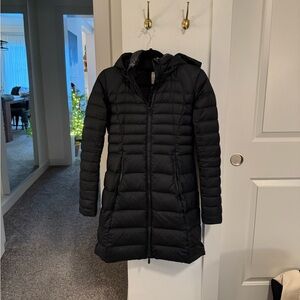 Lululemon Brave the Cold puffer jacket